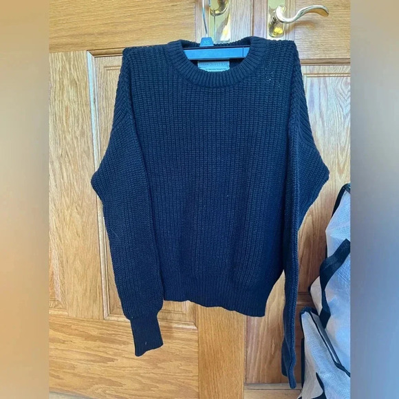 Urban Outfitters - Sweater - Picture 1 of 4